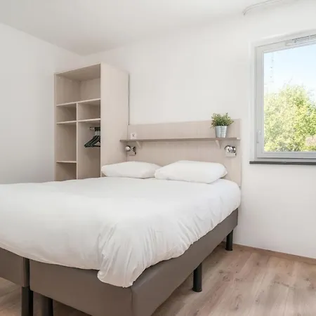 For 6 People With Balcony Ferienhaus